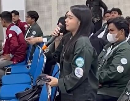 Sesi Tanya Jawab Paslon Ketua HM Manajemen 